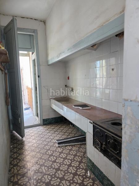 Foto 01ee3d6d-21eb-40e6-92d3-6697b516b41a. Gebäude mit pool in Centre Badalona