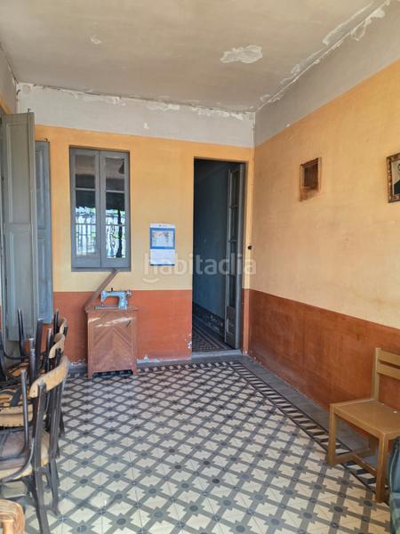 Foto 37cea985-647a-4fed-b8b1-b5f1e8f9f44e. Gebäude mit pool in Centre Badalona