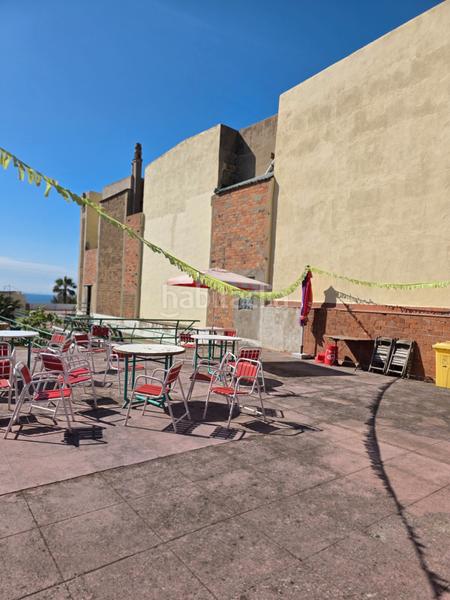 Foto 48155d6d-0567-4b8d-be6d-b7dad6810918. Gebäude mit pool in Centre Badalona