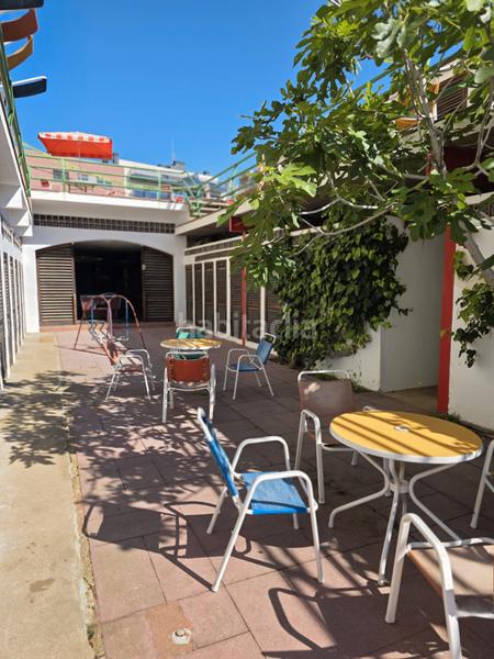 Foto 906fc546-2563-4353-b742-88ccfe77ac88. Gebäude mit pool in Centre Badalona