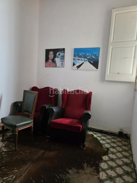 Foto 96e12fdf-eb57-49c6-beb1-67a0bce9fc18. Gebäude mit pool in Centre Badalona