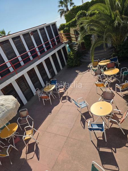 Foto a6e3a661-3175-4dc8-960c-259cc4a14439. Gebäude mit pool in Centre Badalona