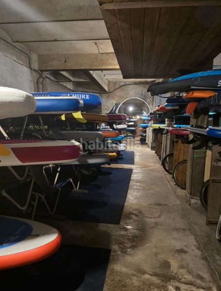 Foto c48b536b-74f7-4651-9a5c-a261a26a2cf5. Gebäude mit pool in Centre Badalona