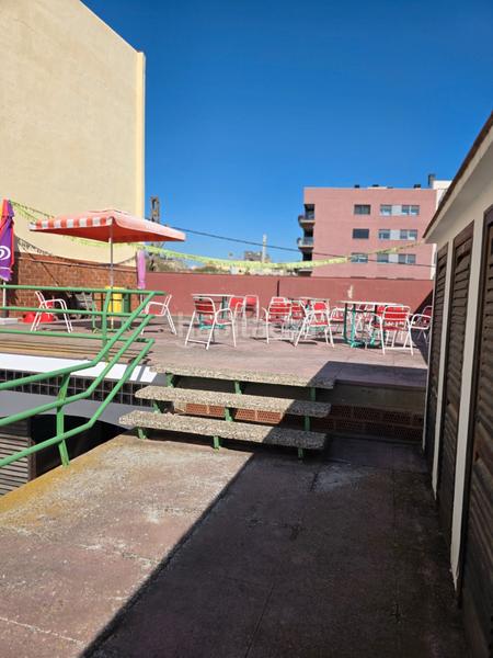 Foto eac0d8ac-568a-450c-8406-70e08e604bfc. Gebäude mit pool in Centre Badalona