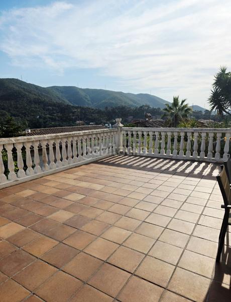 Foto 0bce96c2-798f-43b7-8afa-2de7883421fd. Chalet mit kamin heizung parking pool in Sant Fost de Campsentelles