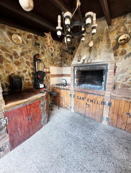 Foto 69ea1ffa-c4fc-4a49-9637-3a9d3588ccfb. Chalet mit kamin heizung parking pool in Sant Fost de Campsentelles