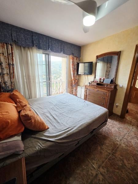 Foto b9f62b41-40b2-4b01-9a08-3ceb81a163f1. Chalet mit kamin heizung parking pool in Sant Fost de Campsentelles