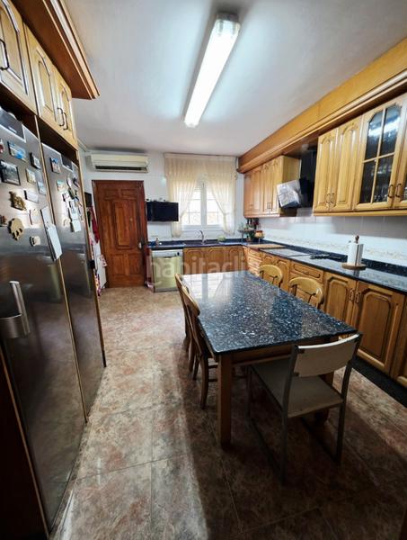 Foto ba75602f-9c1e-464f-86a3-f01b65fd3fd4. Chalet mit kamin heizung parking pool in Sant Fost de Campsentelles