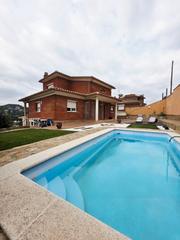 Chalet in Sant Fost de Campsentelles. **exclusivo chalet en sant fost: un refugio de paz y naturaleza*