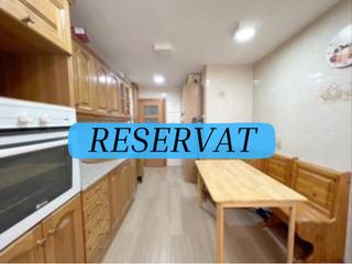 Appartement  Carrer balmes. Espectacular piso reformado con entrada de luz natural en valls.