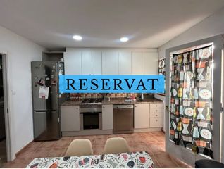Pis  Carrer mossèn martí. ¡descubre tu nuevo hogar en este espectacular piso reformado de