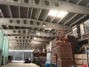 Foto ee1cea5d-f485-4cc7-98f4-44bbec0bff14. Nau industrial a Valls