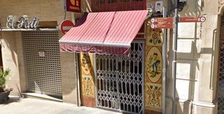 Locale commerciale in Carrer de la Cort
