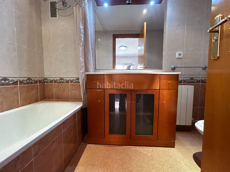 Foto c733d9a9-8781-45e6-b624-7a21700381f9. Pis amb calefacció aparcament a Valls