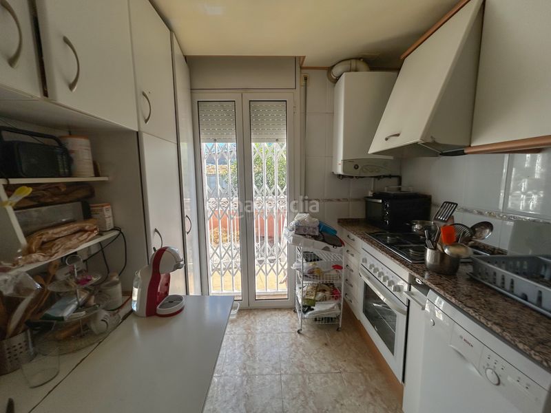 Foto 9a9eff8a-da8d-4355-b3d4-3ea5f0e1b247. Casa adossada amb aparcament a Valls