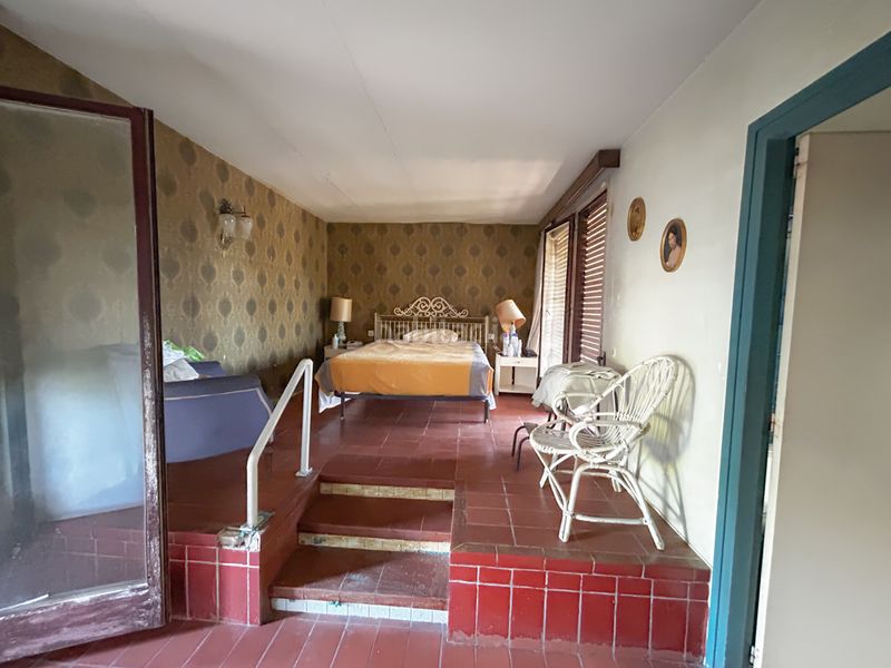 Foto b9c4042d-01ff-472d-b8e1-a2077d59b66a. Casa amb xemeneia aparcament piscina a Valls