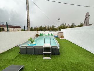 Maison  Avinguda de montserrat. ¡¡perfecta casa adosada con piscina, garaje y muebles incluidos!