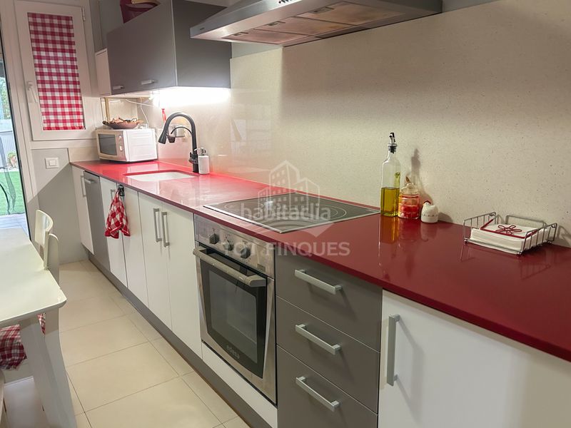 Foto f6d862f0-39fc-44f8-8e09-dc4bff997b6c. Casa amb calefacció aparcament piscina a Rourell (El)
