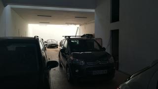 Local Comercial  Carrer de vctor balaguer. Local 210 m2 actualmente talles mecanico con vado y salida de hu