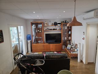 Pis  Carrer de roger de llúria. Piso 76 m2 2 habitaciones balcon