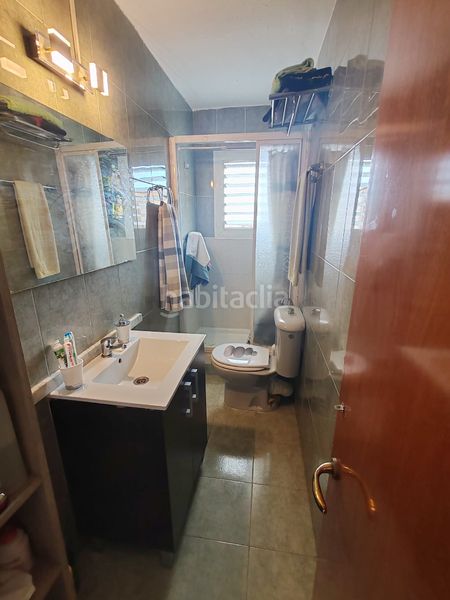 Foto 4ac64450-5998-485f-9034-4077dcb2fe63. Àtic amb calefacció a Llefià Badalona