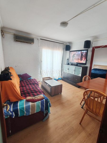 Foto 5c5cb6fd-2ea0-4659-b868-45695255d9e0. Àtic amb calefacció a Llefià Badalona