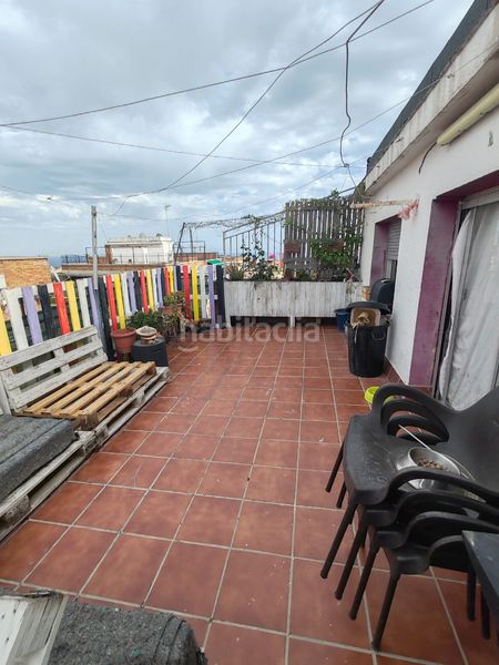 Foto c25ab4b1-5d6a-438d-a19f-9556397beae1. Àtic amb calefacció a Llefià Badalona