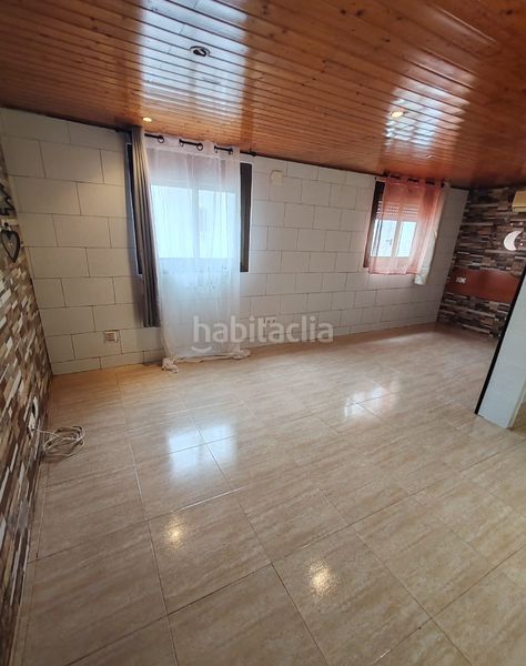 Foto 69d1448a-2fe0-4989-ad85-6a7dd8dd5ca9. Estudi a Bonavista Badalona