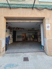 Local Comercial  Carrer de bonavista. Se vende amplio local diáfano