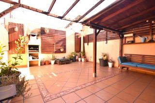 Pis a Creu de Barber. Piso con terraza