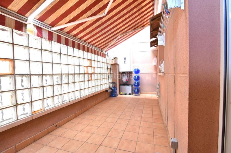 Foto 1fcb61f1-fa65-4ab5-9655-b17d613e82d6. Maison jumelée avec chauffage parking dans Barri Antic Barberà del Vallès