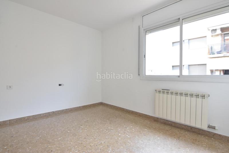 Foto 8fe09bf6-88a6-45bf-a073-c00b04e9a5f4. Maison jumelée avec chauffage parking dans Barri Antic Barberà del Vallès