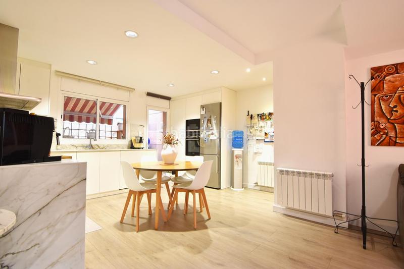 Foto ed6f7c8c-19d9-46d3-bd37-fc47e76abc1f. Maison jumelée avec chauffage parking dans Barri Antic Barberà del Vallès