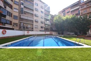Flat in Barri Antic. Amplio piso de 4 habitaciones