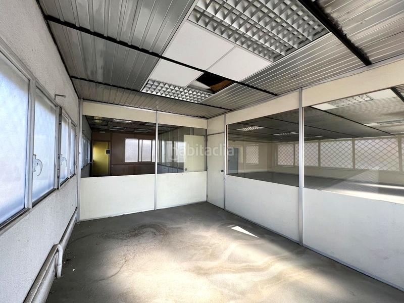 Foto 664bf424-a0e0-4439-8334-155b59766d7a. Nau industrial a Centre-Eixample-Can Llobet Barberà del Vallès