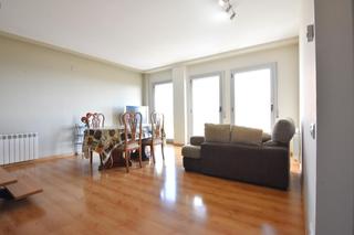 Zweistöckige Wohnung in Sentmenat. Ático dúplex en finca seminueva