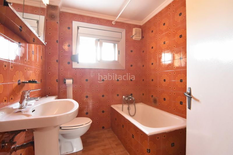 Foto 264708b0-aa19-473b-860d-e157b398b1d2. Àtic a Els Merinals Sabadell