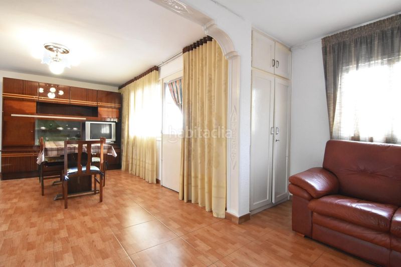 Foto fbd3e5bf-fdde-4265-8225-59ad00cfe9ea. Àtic a Els Merinals Sabadell