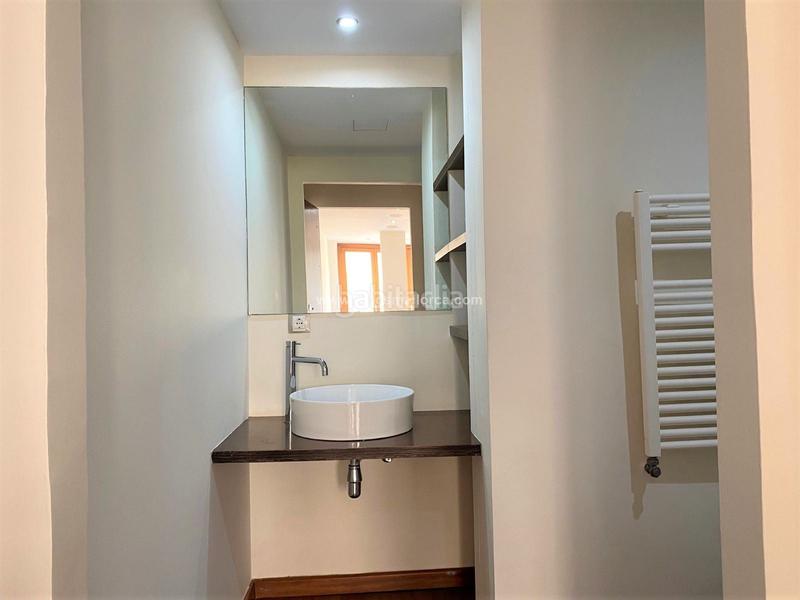 Foto 23c50c23-22cb-4277-8762-4cb12fd1c144. Location appartement avec chauffage dans La Llotja-Born Palma de Mallorca