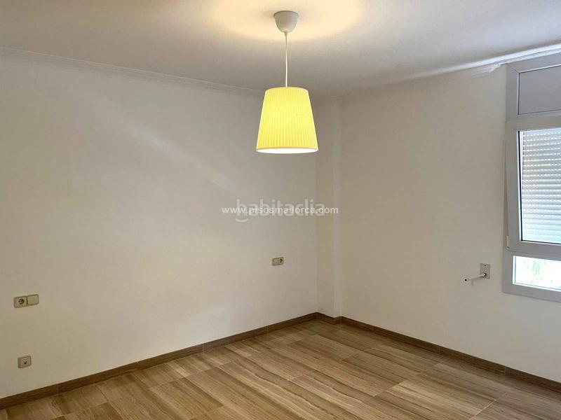 Foto a65704cc-147c-49c4-bf92-e1c1192d72e7. Rent flat with heating parking pool in Son Armadams Palma de Mallorca