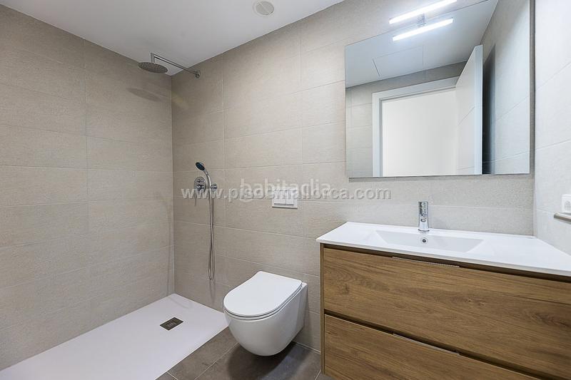 Foto 5c4c7612-cfbf-4b53-b9e0-41ea27f5fc2c. Alquiler piso en Arxiduc Palma de Mallorca