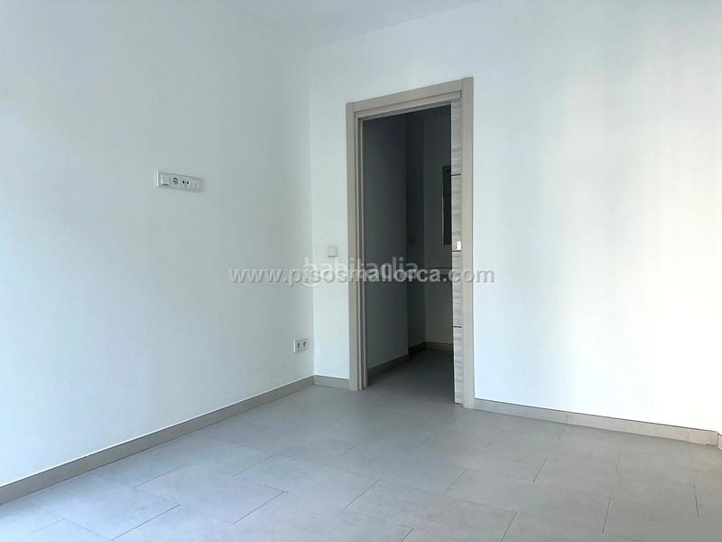 Foto ef48529e-e6b0-4c43-8155-7823e683e492. Alquiler piso en Pere Garau Palma de Mallorca
