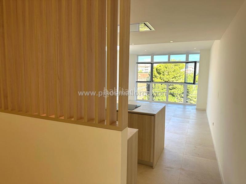 Foto 78988e5a-725d-40c1-bb4a-8743b9a56896. Lloguer àtic amb calefacció aparcament a La Llotja-Born Palma de Mallorca