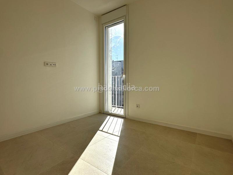 Foto 9b46b525-4ea5-4ab6-85ea-3ac012a75eaf. Affitto attico con riscaldamento parcheggio in La Llotja-Born Palma de Mallorca