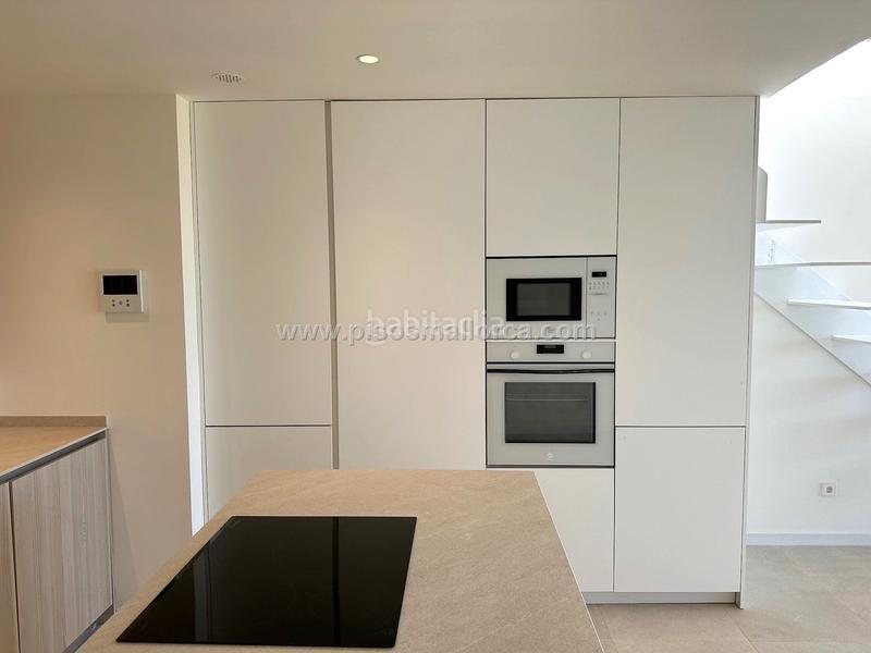 Foto acef9c69-fde6-4f19-81fc-2d5b42e1d31a. Affitto attico con riscaldamento parcheggio in La Llotja-Born Palma de Mallorca