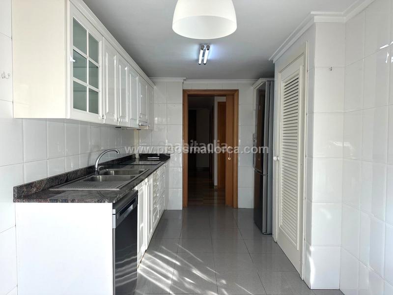 Foto 0e370f0c-78f9-4f7a-a1da-2d519b12f153. Location appartement avec chauffage parking piscine dans Palma de Mallorca