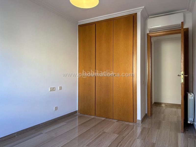 Foto 18d30f52-3c6d-4bf7-be96-1136e2668f80. Location appartement avec chauffage parking piscine dans Palma de Mallorca