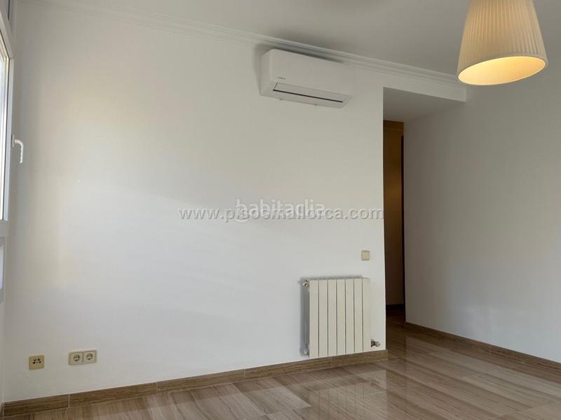 Foto f2c8417f-0748-4356-ae1e-6079fbbf76cd. Location appartement avec chauffage parking piscine dans Palma de Mallorca