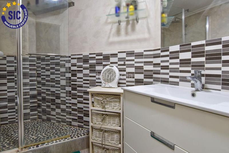 Foto 15ea3a0b-914a-42fa-9797-2bff7d9e8004. Pis amb aparcament a Plaza Xúquer Paiporta