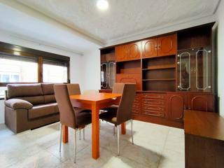 Location Appartement à Zona Avenida al Vedat. Piso con ubicación perfecta en torrent